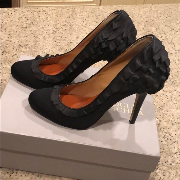 Badgley Mischka Shoes - Badgley Mischka Tai heels
